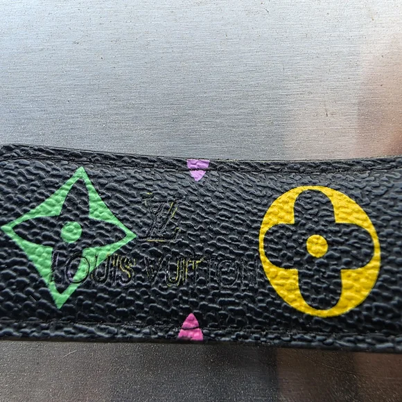 Louis Vuitton Black Belt with Gold Buckle - Picture 5 of 9